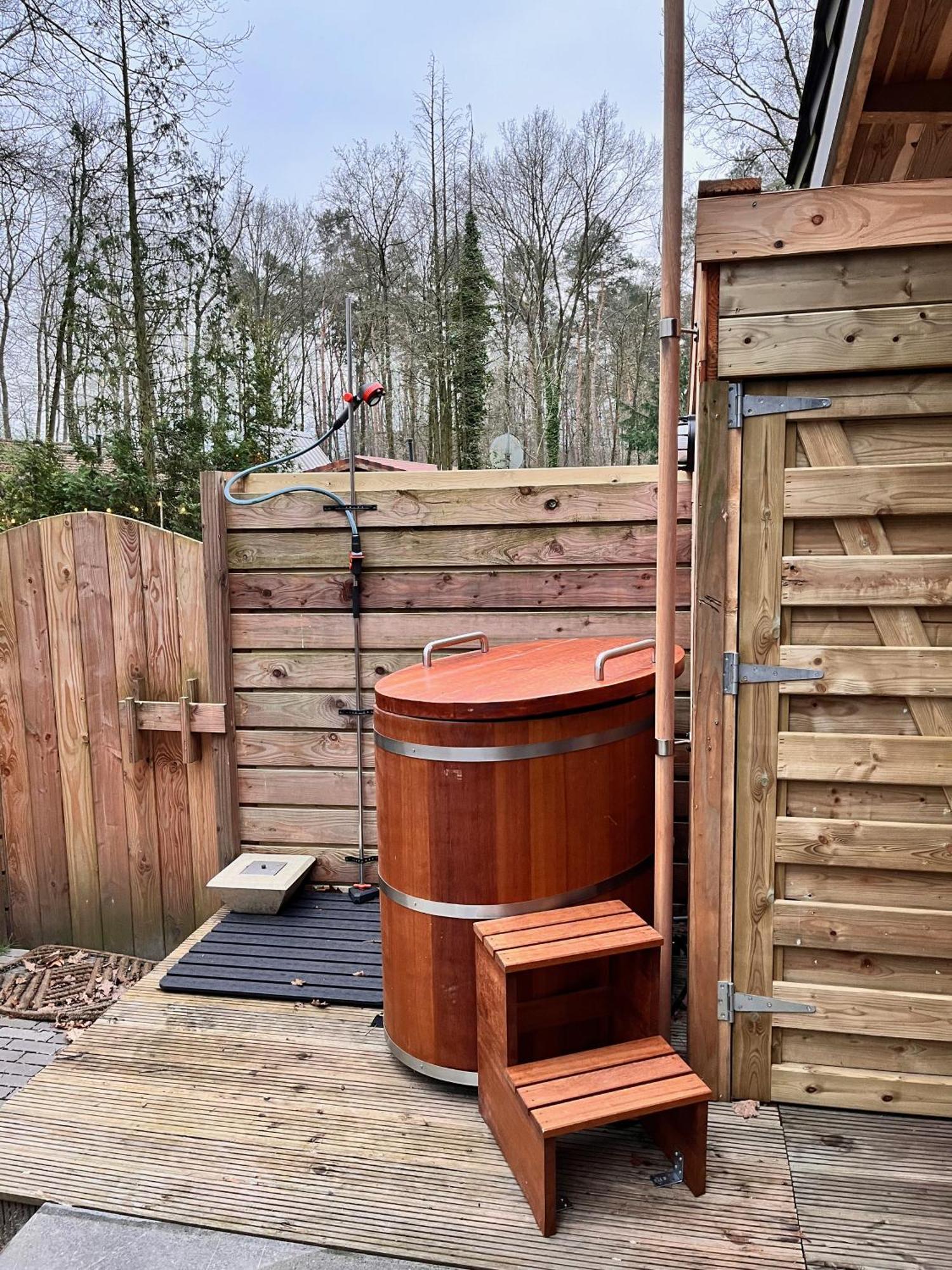 Vakantiechalet Voor 4 Plus 2 Met Sauna Lanaken Eksteriør billede